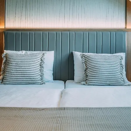 Konukevi Pohorska Kavarna