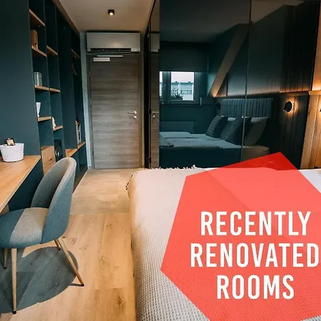 Pohorska Kavarna בית הארחה