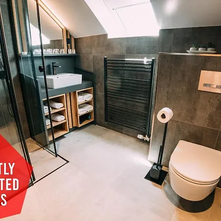 Pohorska Kavarna בית הארחה מריבור