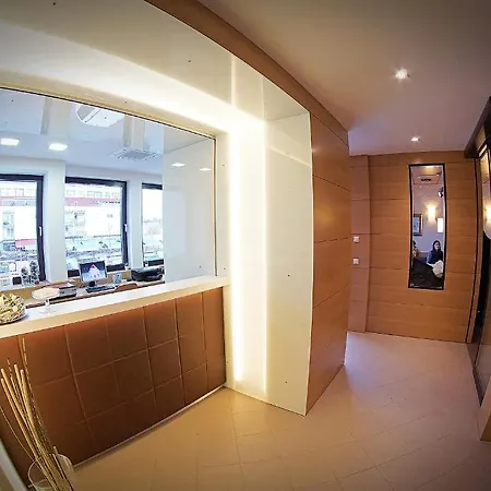 Pohorska Kavarna 3* מריבור