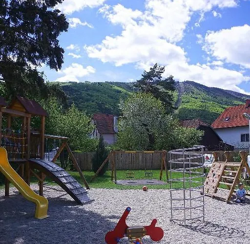 Pohorska Kavarna Vendégház 3*