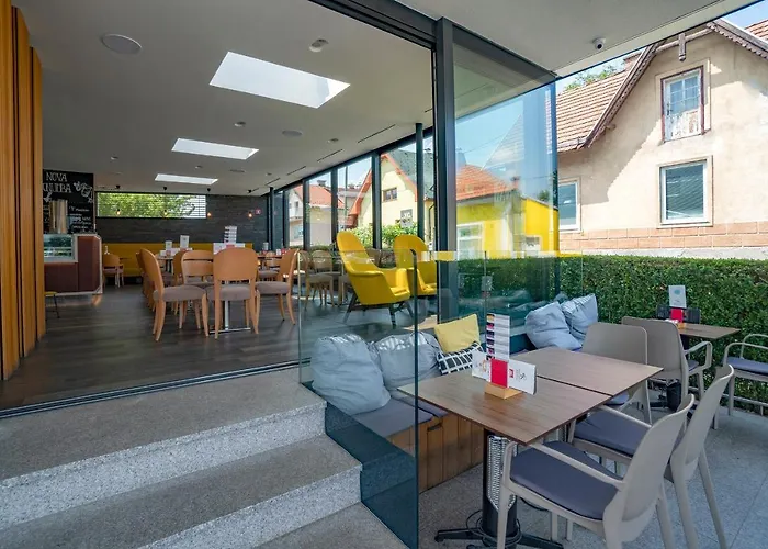 Pohorska Kavarna Guest house 3*